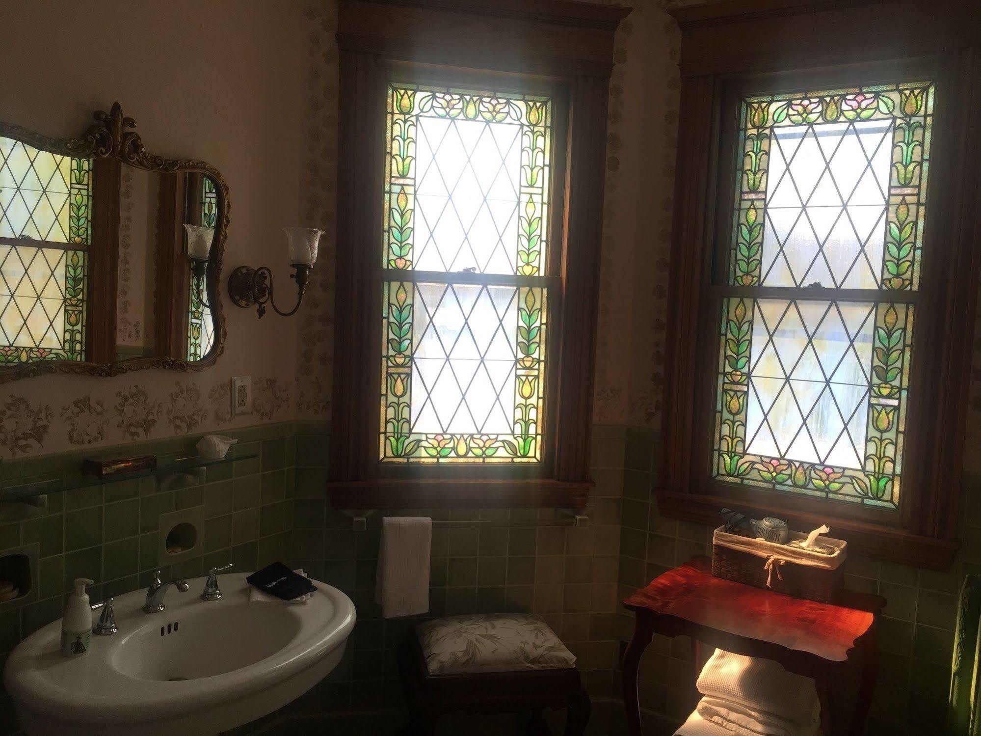 Munroe Inn Boutique Hotel Auburn Buitenkant foto